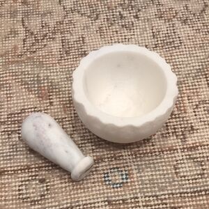 White Marble Mortar and Pestle Set